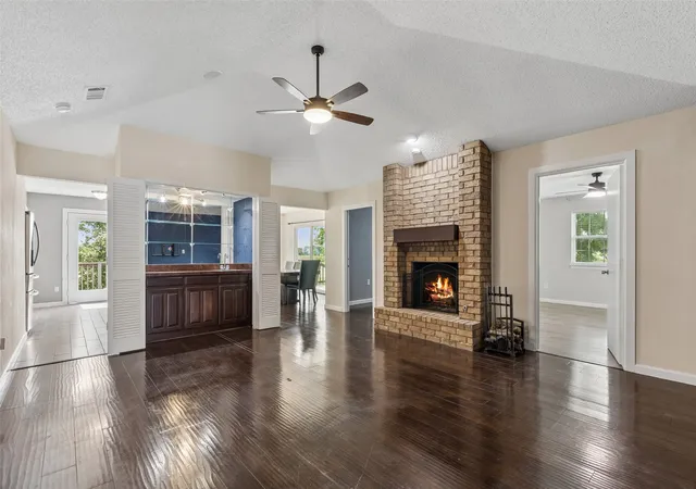 Photo 3 of Single family home for sale at 801 Country Club Pl, Grand Prairie, TX 75052 | MLS# 21257616 | Listing updated on 2026-08-03