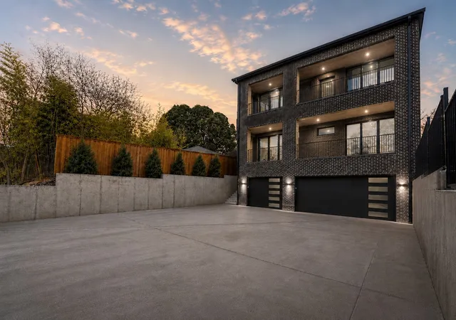 Photo 1 of Mansion for sale at 3624 N Fitzhugh Ave, Dallas, TX 75204 | MLS# 21257029 | Listing updated on 2026-08-22