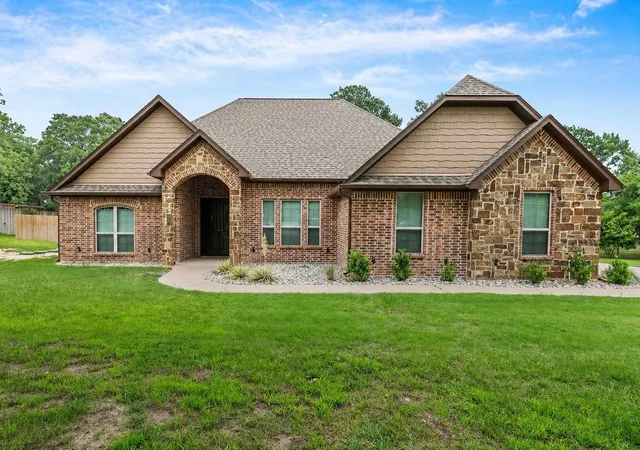 Homes for sale in Mineola, TX | 189 Private Road 2321, Mineola, TX 75773 | MLS# 21256521