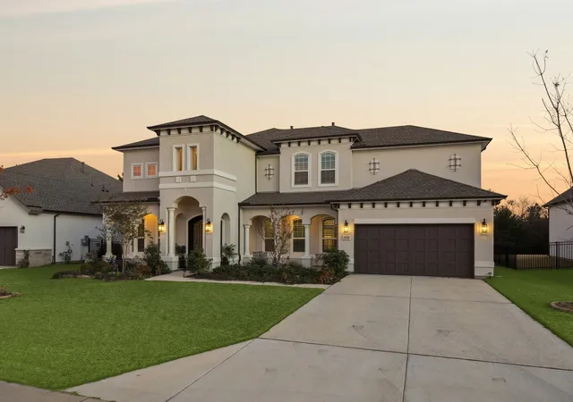 3rd image of 1321 Mcclintock Dr, Shady Shores, TX 76208 | MLS# 21257639
