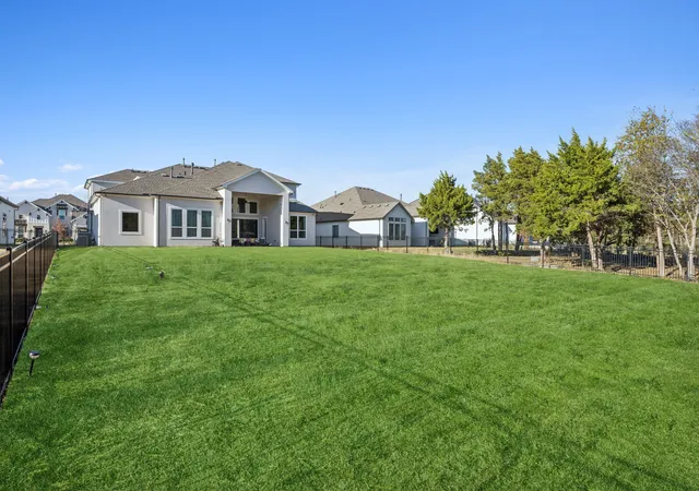 5th image of 1321 Mcclintock Dr, Shady Shores, TX 76208 | MLS# 21257639