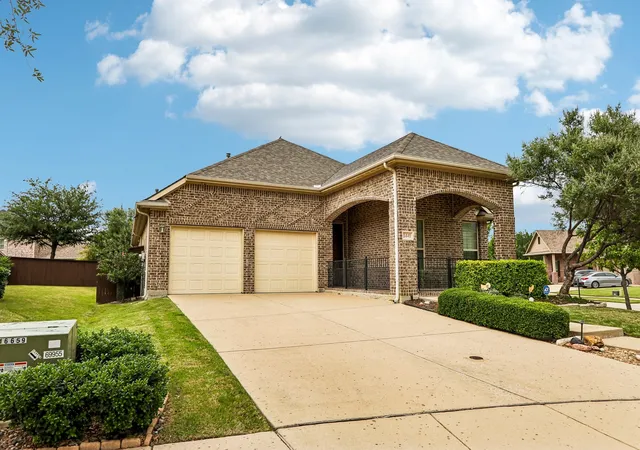 Homes for sale in Savannah, TX | 1441 Isabella Ln, Savannah, TX 76227 | MLS# 21256570