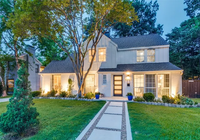 Photo 1 of Single family home for sale at 6867 Gaston Ave, Dallas, TX 75214 | MLS# 21257438 | Listing updated on 2026-08-21