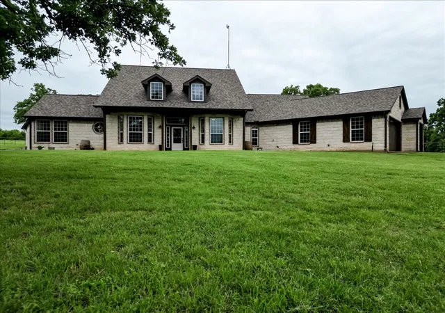 Land for sale at 318 E Lone Star Rd, Poolville, TX 76487 | MLS# 21255112