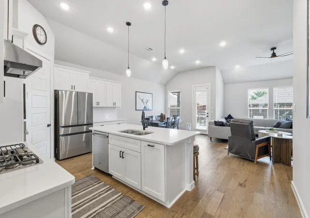 4th image of 405 Hummingbird Dr, Celina, TX 75009 | MLS# 21257468