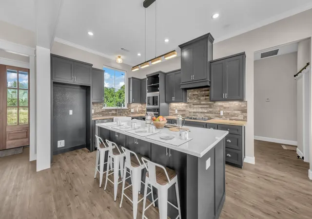 Photo 3 of Single family home for sale at 3171 Pear Orchard Rd, Granbury, TX 76048 | MLS# 21257790 | Listing updated on 2026-09-29