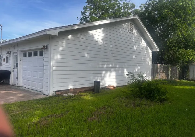 Homes for sale in Eastland, TX | 315 E Hill St, Eastland, TX 76448 | MLS# 21257175
