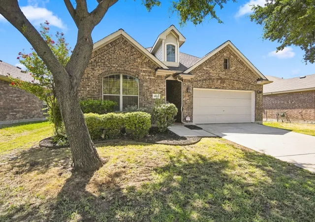Photo 2 of Single family home for sale at 1020 Lake Hollow Dr, Little Elm, TX 75068 | MLS# 21248415 | Listing updated on 2026-08-31