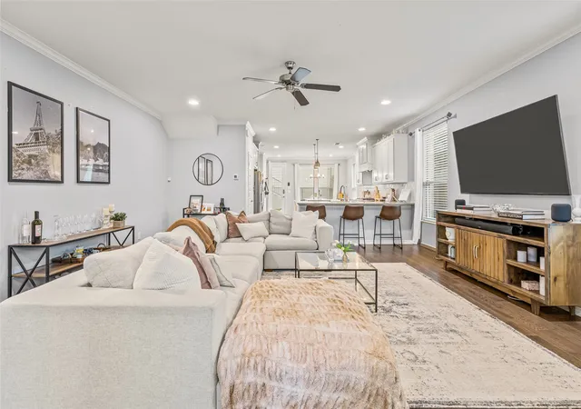 5th image of 3711 Byers Ave, Fort Worth, TX 76107 | MLS# 21255504