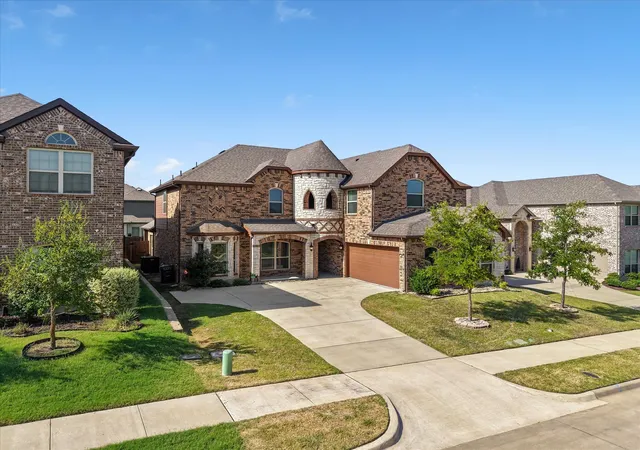 Homes for sale in Red Oak, TX | 118 Red Pine Dr, Red Oak, TX 75154 | MLS# 21253874