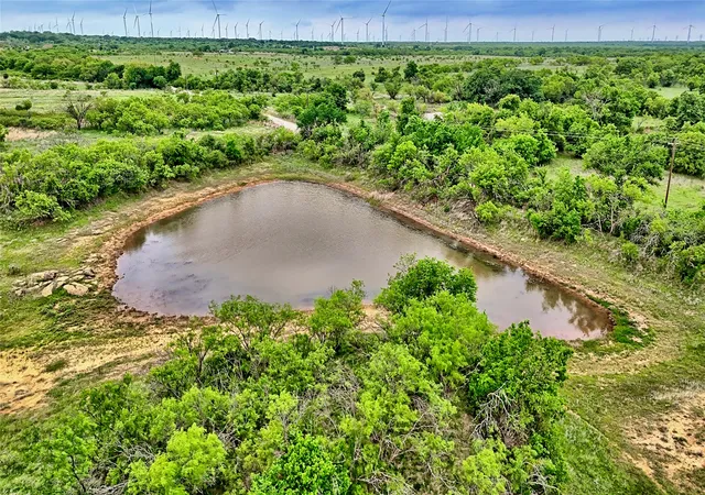 Homes for sale in Henrietta, TX | 3377 Lodge Creek Rd, Henrietta, TX 76365 | MLS# 21256041