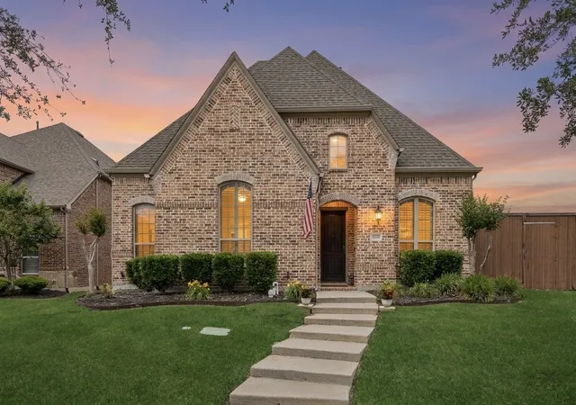 Homes for sale in Frisco, TX | 13164 Mapleton Dr, Frisco, TX 75035 | MLS# 21258054