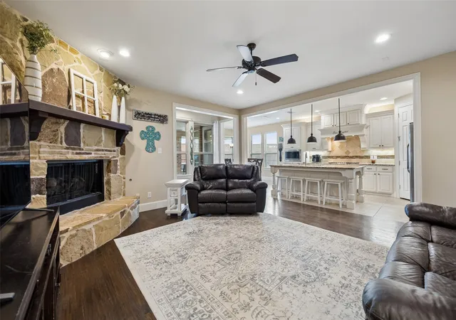 Homes for sale in Frisco, TX | 13164 Mapleton Dr, Frisco, TX 75035 | MLS# 21258054
