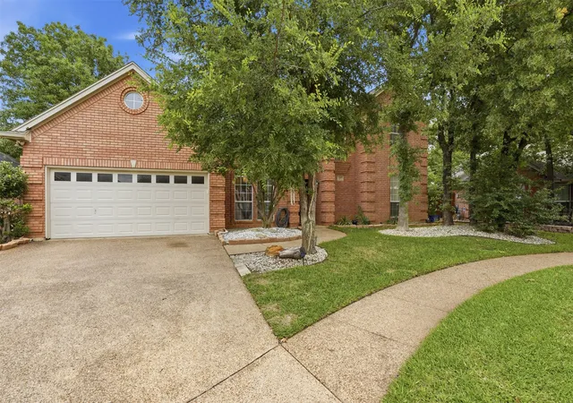 Homes for sale in Bedford, TX | 3105 Andrew Ct, Bedford, TX 76021 | MLS# 21252982