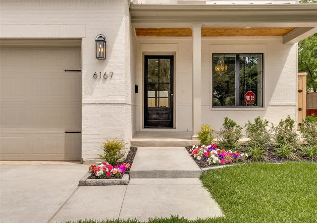 Photo 3 of Sale Pending at 6167 Velasco Ave, Dallas, TX 75214 | MLS# 21256261 | Listing updated on 2026-08-26