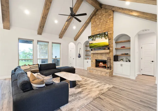 Photo 3 of Single family home for sale at 105 Clayton Xing, Springtown, TX 76082 | MLS# 21250872 | Listing updated on 2026-09-06