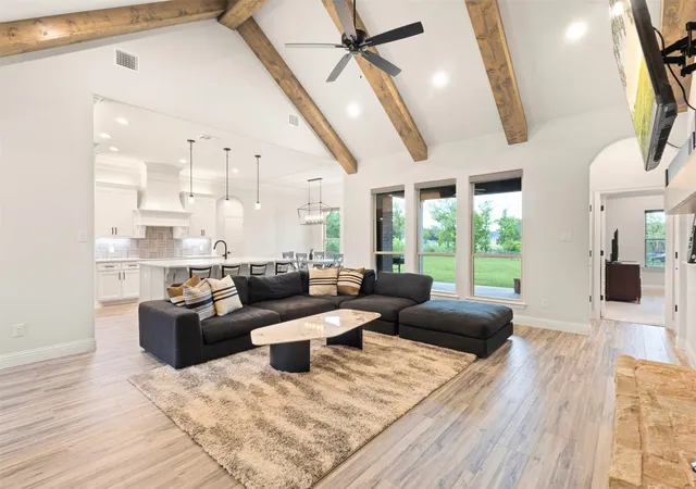 Photo 4 of Single family home for sale at 105 Clayton Xing, Springtown, TX 76082 | MLS# 21250872 | Listing updated on 2026-09-06