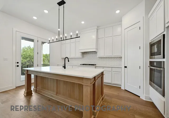 Photo 3 of Single family home for sale at 1611 Trinity Forest Dr, Rockwall, TX 75087 | MLS# 21258091 | Listing updated on 2026-07-17