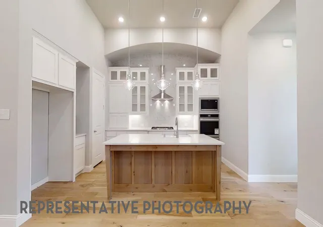 Photo 2 of Single family home for sale at 822 Shadow Creek Dr, Rockwall, TX 75087 | MLS# 21258168 | Listing updated on 2026-07-21