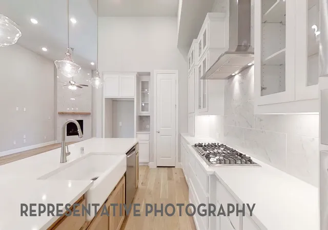 Photo 4 of Single family home for sale at 822 Shadow Creek Dr, Rockwall, TX 75087 | MLS# 21258168 | Listing updated on 2026-07-21