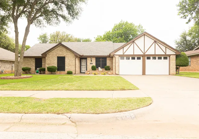 Homes for sale in Wichita Falls, TX | 3006 Cromwell Ave, Wichita Falls, TX 76309 | MLS# 21258183