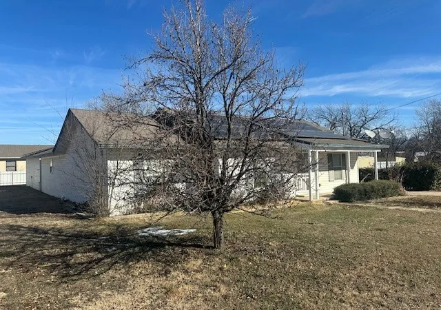 Photo 3 of Single family home for sale at 530 Richardson St, Jacksboro, TX 76458 | MLS# 21253852 | Listing updated on 2026-08-25