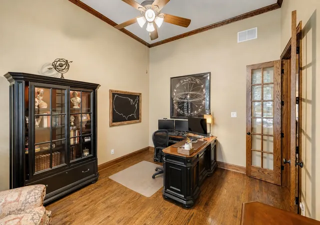 Photo 4 of Sale Pending at 845 Bear Crossing Dr, Allen, TX 75013 | MLS# 21258403 | Listing updated on 2026-07-27
