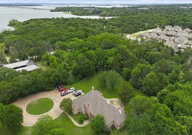 Homes for sale in Lake Dallas, TX | 102 Dobbs Rd, Lake Dallas, TX 76208 | MLS# 21251777