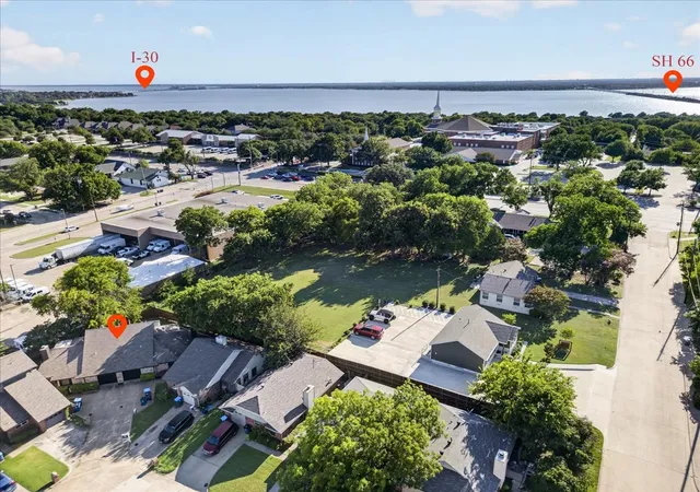 Photo 3 of Multi family home for sale at 210 & 212 Saint Marys Pl, Rockwall, TX 75087 | MLS# 21258414 | Listing updated on 2026-09-03
