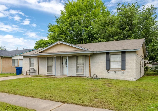 Photo 2 of Sale Pending at 1217 Greencove Dr, Garland, TX 75040 | MLS# 21257443 | Listing updated on 2026-07-24