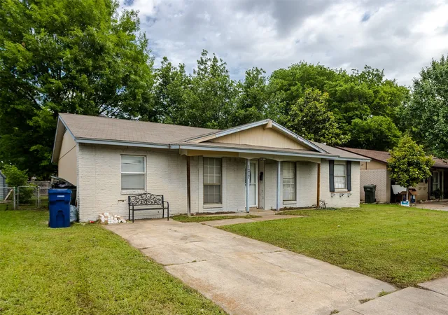 Photo 3 of Sale Pending at 1217 Greencove Dr, Garland, TX 75040 | MLS# 21257443 | Listing updated on 2026-07-24