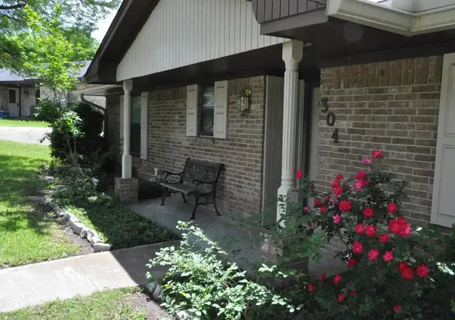 Homes for sale in De Soto, TX | 304 Bennett Cir, De Soto, TX 75115 | MLS# 21258496