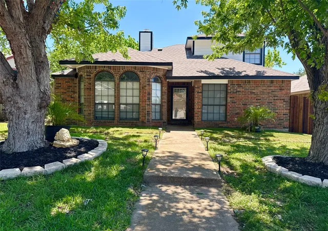 Photo 1 of Sale Pending at 4768 Veronica Cir, Fort Worth, TX 76137 | MLS# 21252990 | Listing updated on 2026-08-17