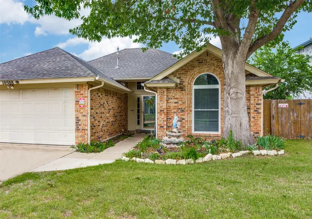 Photo 1 of Sale Pending at 10508 Maria Dr, Fort Worth, TX 76108 | MLS# 21258538 | Listing updated on 2026-07-15
