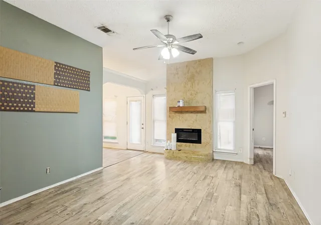 Photo 3 of Sale Pending at 10508 Maria Dr, Fort Worth, TX 76108 | MLS# 21258538 | Listing updated on 2026-07-15