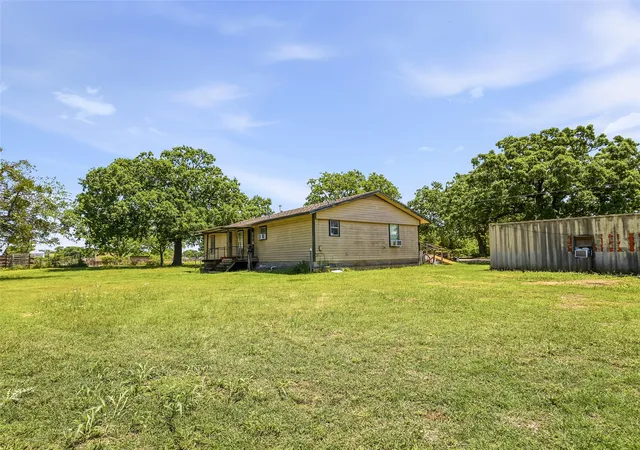 Photo 3 of Sale Pending at 1336 County Road 563, Stephenville, TX 76401 | MLS# 21258555 | Listing updated on 2026-07-17
