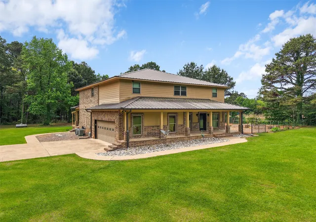 Photo 2 of Single family home for sale at 2976 Cr 217 E, Henderson, TX 75652 | MLS# 21258601 | Listing updated on 2026-07-22