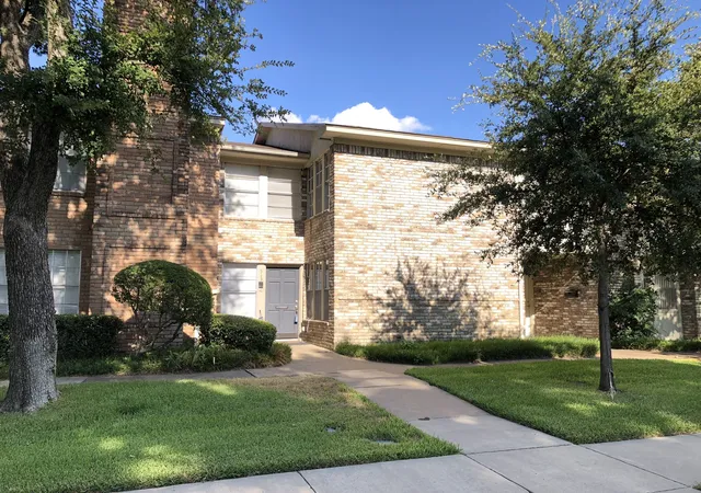 Homes for sale in Richardson, TX | 513 Towne House Ln, Richardson, TX 75081 | MLS# 21258619