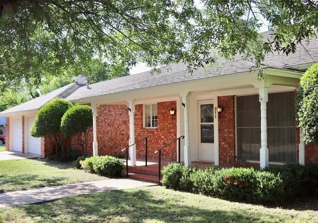 Photo 1 of Single family home for sale at 211 Spill St, Winters, TX 79567 | MLS# 21258621 | Listing updated on 2026-10-06