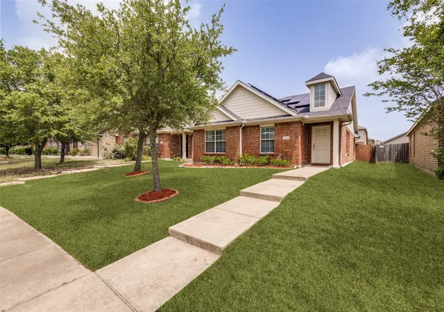 1st image of 1308 Honeywood Ln, Royse City, TX 75189 | MLS# 21253614