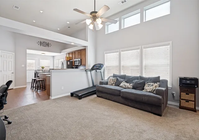 2nd image of 1308 Honeywood Ln, Royse City, TX 75189 | MLS# 21253614