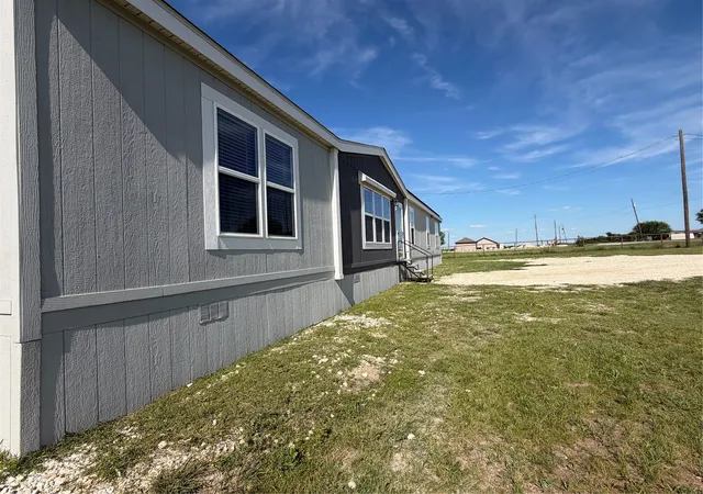 Homes for sale in Godley, TX | 516 Glendale Dr, Godley, TX 76044 | MLS# 21258668