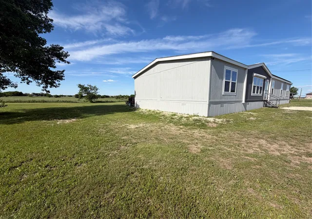 Homes for sale in Godley, TX | 516 Glendale Dr, Godley, TX 76044 | MLS# 21258668