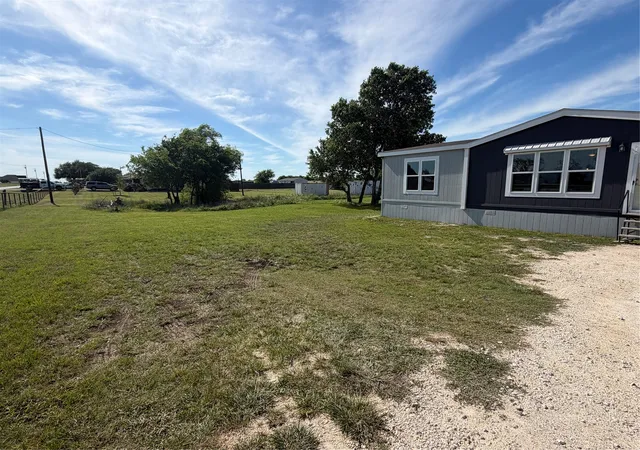 Homes for sale in Godley, TX | 516 Glendale Dr, Godley, TX 76044 | MLS# 21258668