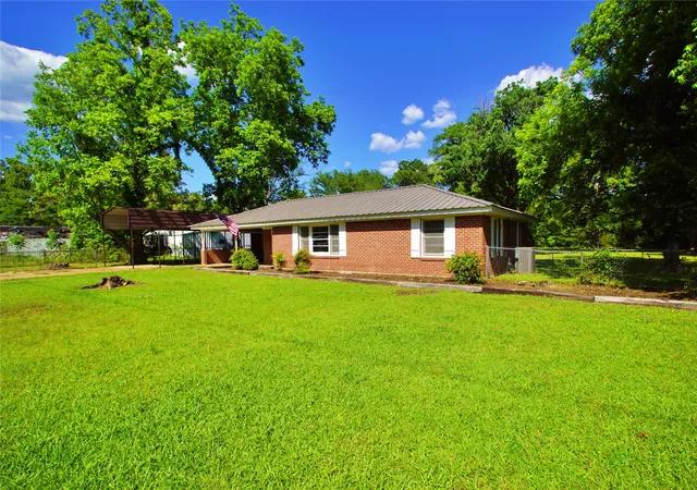 Photo 3 of Single family home for sale at 104 Orr St, Cullen, LA 71021 | MLS# 21258647 | Listing updated on 2026-07-06