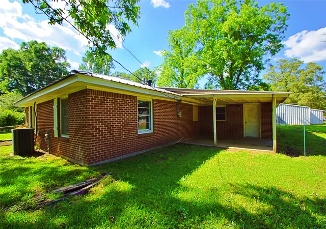 Photo 3 of Single family home for sale at 104 Orr St, Cullen, LA 71021 | MLS# 21258647 | Listing updated on 2026-07-06