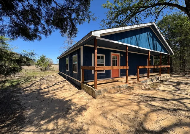 Homes for sale in Mabank, TX | 232 E Quanah Rd, Mabank, TX 75156 | MLS# 21258519