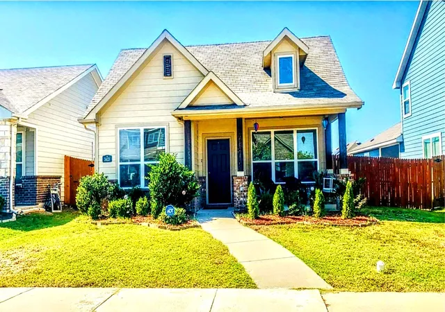Photo 3 of Single family home for sale at 3413 Agate Trl, Forney, TX 75126 | MLS# 21258685 | Listing updated on 2026-09-24