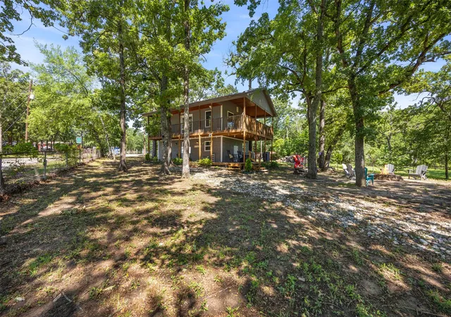 Homes for sale in Mabank, TX | 7110 Apache Cir, Mabank, TX 75156 | MLS# 21258827