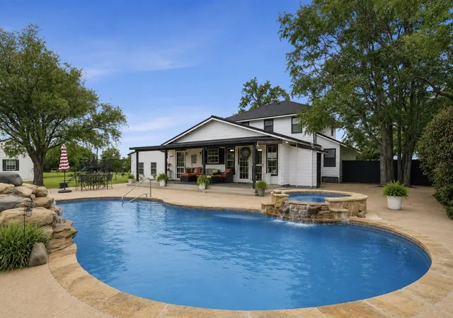Homes for sale in Paradise, TX | 2182 Sunflower Rd, Paradise, TX 76073 | MLS# 21258877